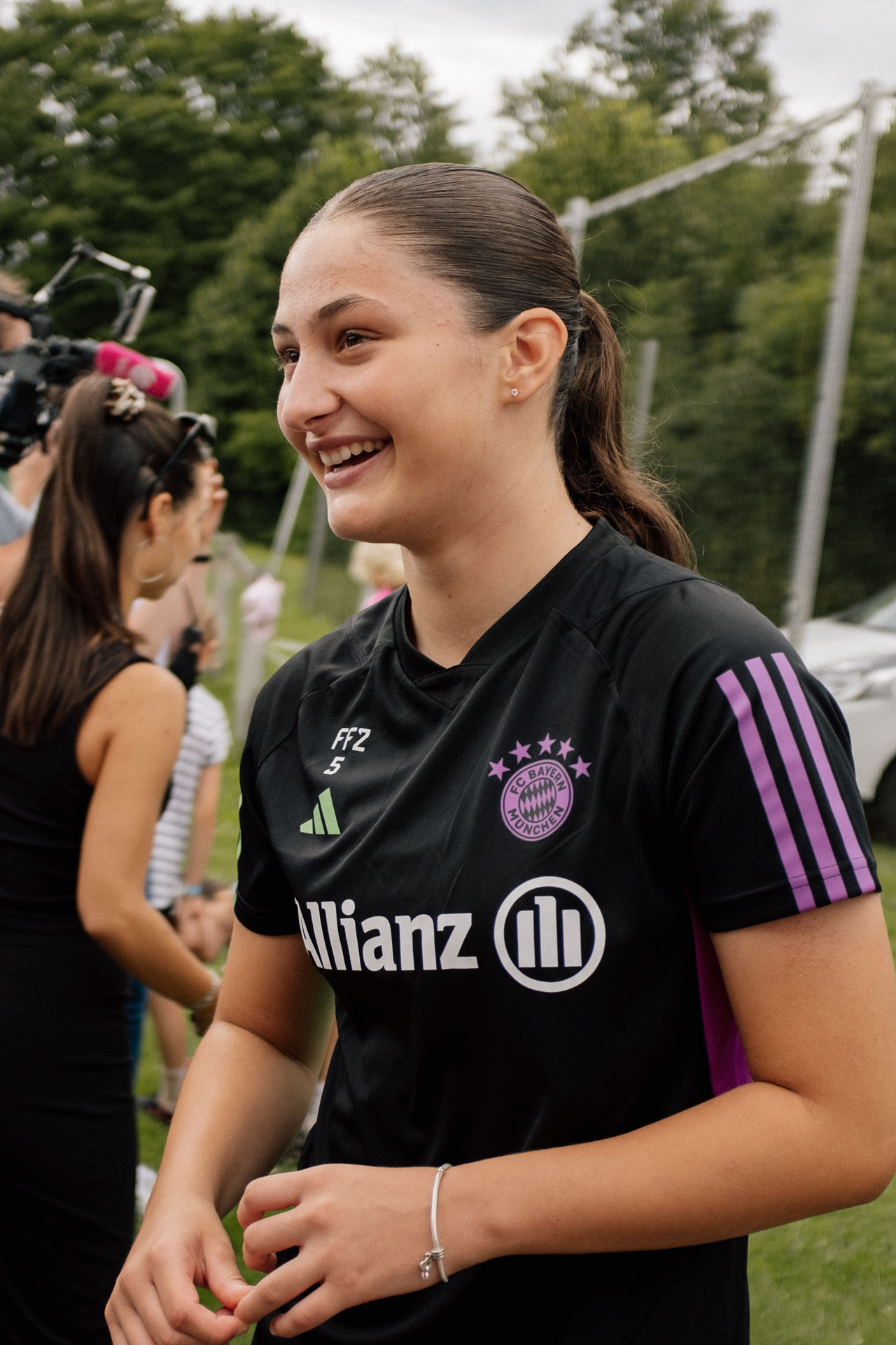 a photograph by Sandra Steh.