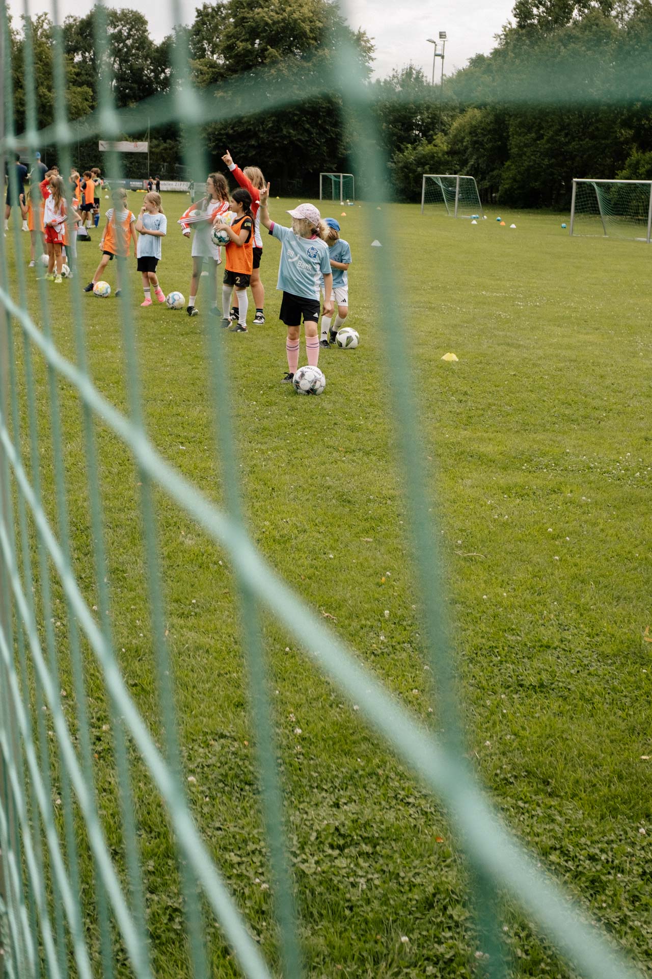 a photograph by Sandra Steh.