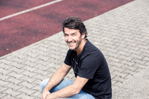 a photograph by Sandra Steh.